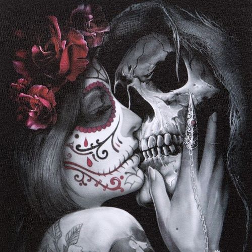 Dead Kiss Canvas Plaque